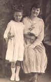 Leona Lilly and Mina Susan Higbee.jpg (130964 bytes)